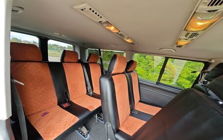 Volkswagen Transporter T5 рестайлинг, 2011 год, 2 350 000 рублей, 8 фотография
