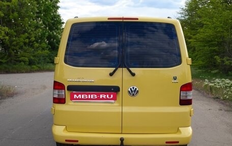Volkswagen Transporter T5 рестайлинг, 2011 год, 2 350 000 рублей, 4 фотография