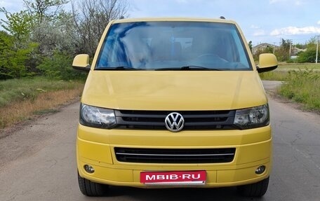 Volkswagen Transporter T5 рестайлинг, 2011 год, 2 350 000 рублей, 3 фотография