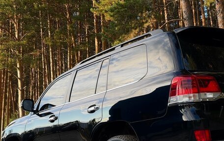Toyota Land Cruiser 200, 2007 год, 2 690 000 рублей, 10 фотография