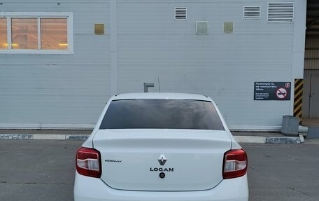 Renault Logan II, 2015 год, 750 000 рублей, 4 фотография