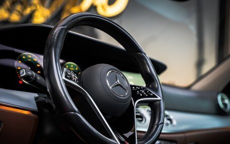 Mercedes-Benz E-Класс, 2022 год, 3 800 000 рублей, 7 фотография