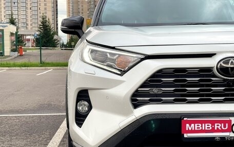 Toyota RAV4, 2020 год, 3 890 000 рублей, 4 фотография