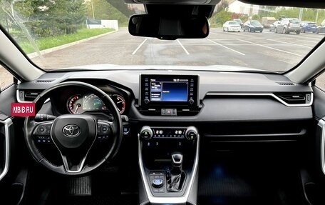 Toyota RAV4, 2020 год, 3 890 000 рублей, 20 фотография