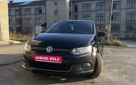 Volkswagen Polo VI (EU Market), 2014 год, 830 000 рублей, 2 фотография
