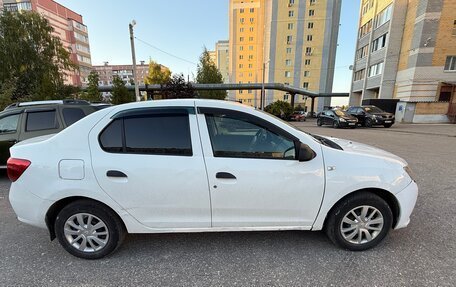 Renault Logan II, 2018 год, 450 000 рублей, 4 фотография
