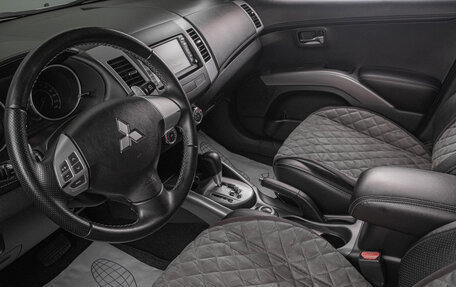 Mitsubishi Outlander III рестайлинг 3, 2012 год, 1 869 000 рублей, 8 фотография