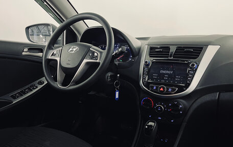 Hyundai Solaris II рестайлинг, 2015 год, 850 000 рублей, 10 фотография