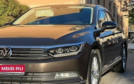 Volkswagen Passat B8 рестайлинг, 2015 год, 1 800 000 рублей, 4 фотография