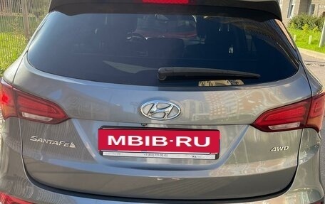 Hyundai Santa Fe III рестайлинг, 2018 год, 2 299 000 рублей, 4 фотография