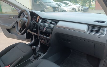 Skoda Rapid I, 2017 год, 860 000 рублей, 6 фотография