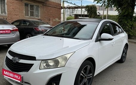 Chevrolet Cruze II, 2014 год, 880 000 рублей, 4 фотография