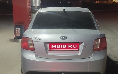 KIA Rio II, 2010 год, 490 000 рублей, 2 фотография