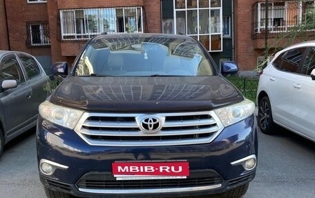Toyota Highlander III, 2012 год, 1 499 999 рублей, 1 фотография