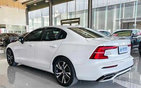 Volvo S60 III, 2022 год, 2 271 027 рублей, 7 фотография
