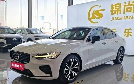 Volvo S60 III, 2022 год, 2 271 027 рублей, 2 фотография