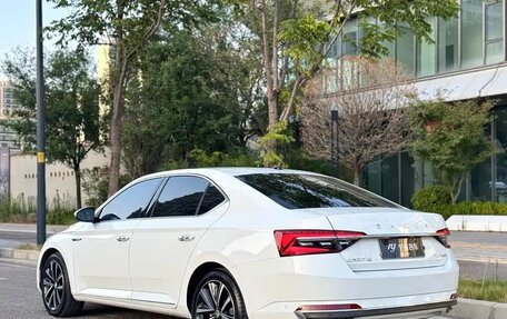 Skoda Superb III рестайлинг, 2022 год, 2 300 275 рублей, 5 фотография
