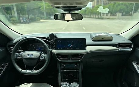 Ford Escape, 2020 год, 1 603 000 рублей, 3 фотография