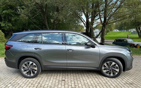 Skoda Kodiaq, 2025 год, 5 077 000 рублей, 4 фотография