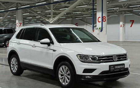 Volkswagen Tiguan II, 2017 год, 1 826 150 рублей, 3 фотография