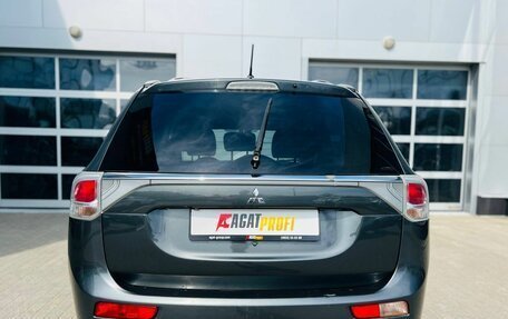 Mitsubishi Outlander III рестайлинг 3, 2013 год, 1 547 000 рублей, 6 фотография