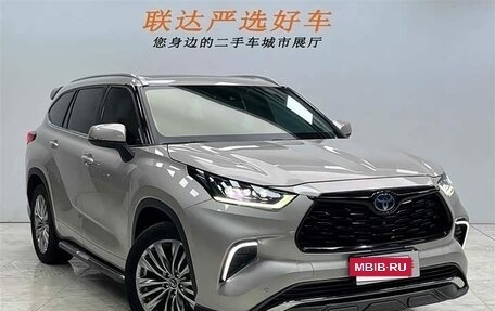 Toyota Highlander, 2021 год, 4 110 277 рублей, 3 фотография