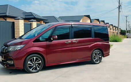 Honda Stepwgn IV, 2017 год, 2 170 000 рублей, 5 фотография