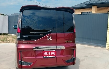 Honda Stepwgn IV, 2017 год, 2 170 000 рублей, 4 фотография