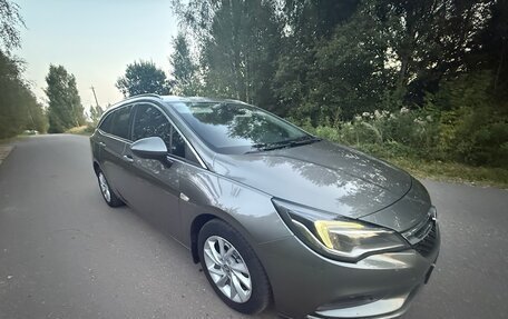 Opel Astra K, 2019 год, 1 250 000 рублей, 4 фотография