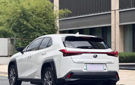 Lexus UX I, 2022 год, 1 800 777 рублей, 6 фотография
