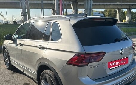 Volkswagen Tiguan II, 2019 год, 2 600 000 рублей, 3 фотография