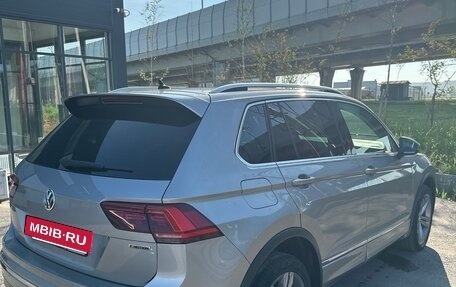 Volkswagen Tiguan II, 2019 год, 2 600 000 рублей, 4 фотография