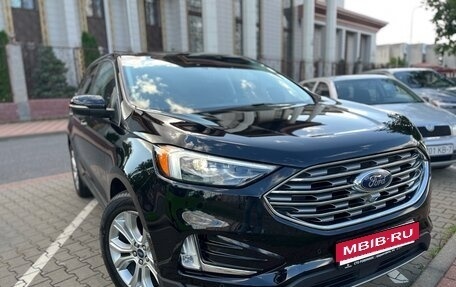 Ford Edge II рестайлинг, 2019 год, 1 999 999 рублей, 2 фотография