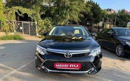 Toyota Camry, 2017 год, 2 950 000 рублей, 2 фотография