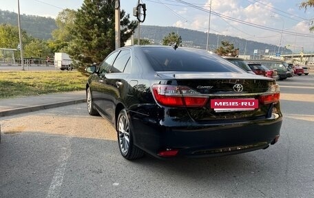 Toyota Camry, 2017 год, 2 950 000 рублей, 6 фотография