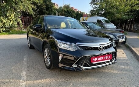 Toyota Camry, 2017 год, 2 950 000 рублей, 3 фотография