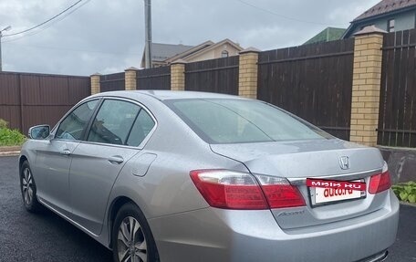 Honda Accord IX рестайлинг, 2013 год, 1 690 000 рублей, 4 фотография