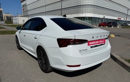 Skoda Octavia IV, 2021 год, 2 750 000 рублей, 2 фотография