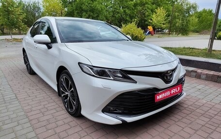 Toyota Camry, 2020 год, 2 750 000 рублей, 5 фотография