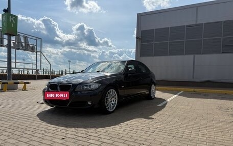 BMW 3 серия, 2011 год, 1 350 000 рублей, 3 фотография