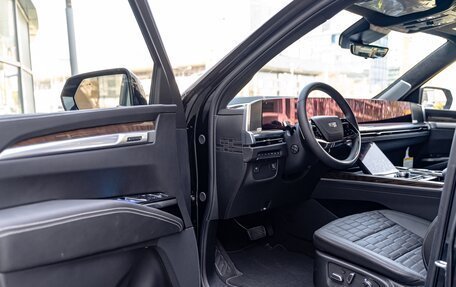 Cadillac Escalade V, 2024 год, 18 490 000 рублей, 8 фотография