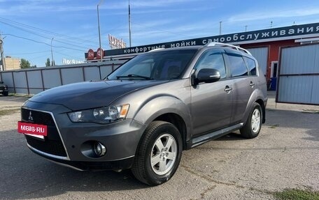 Mitsubishi Outlander III рестайлинг 3, 2010 год, 799 000 рублей, 2 фотография