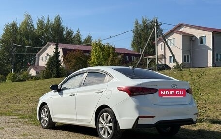 Hyundai Solaris II рестайлинг, 2017 год, 1 100 000 рублей, 4 фотография