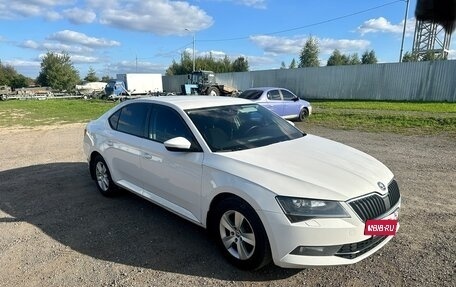 Skoda Superb III рестайлинг, 2018 год, 1 600 000 рублей, 2 фотография