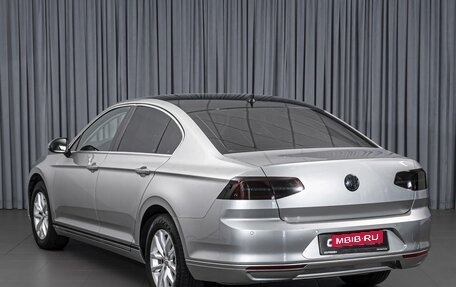 Volkswagen Passat B8 рестайлинг, 2017 год, 1 348 000 рублей, 2 фотография