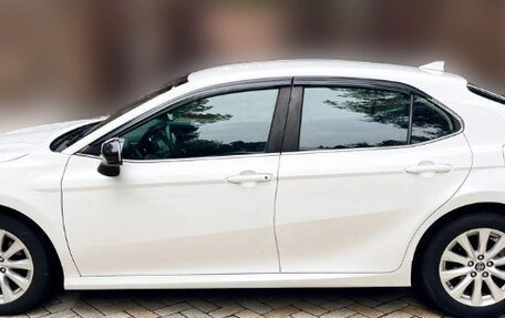 Toyota Camry, 2018 год, 1 600 000 рублей, 2 фотография