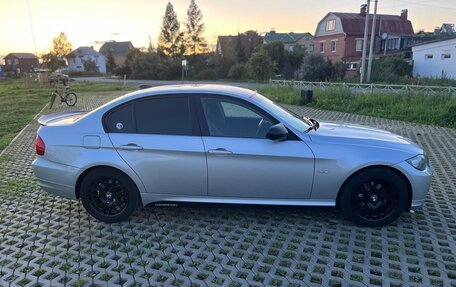 BMW 3 серия, 2011 год, 1 345 000 рублей, 4 фотография