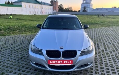 BMW 3 серия, 2011 год, 1 345 000 рублей, 2 фотография
