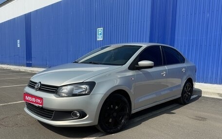 Volkswagen Polo VI (EU Market), 2011 год, 830 000 рублей, 1 фотография