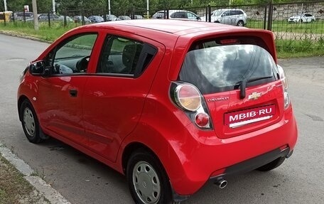 Chevrolet Spark III, 2011 год, 420 000 рублей, 3 фотография